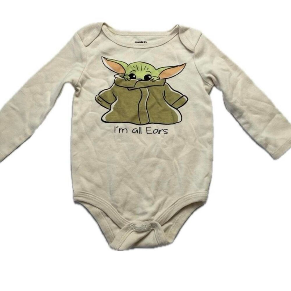 Starwars baby's Cream and White Sleepsuits long sleeve onsie